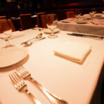 レストランのテーブル